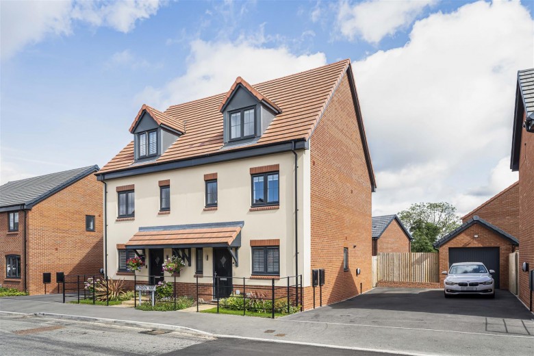 Click the photo for more details of 16, Linden Way, Daventry, NN11
