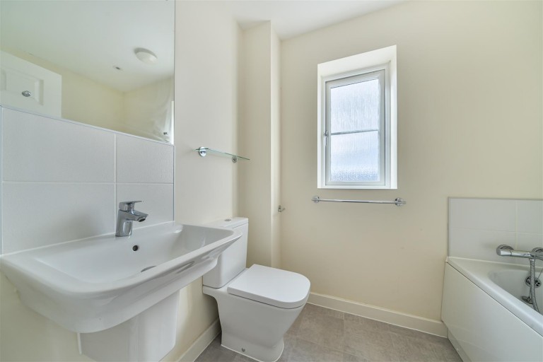 Images for Gregorys Crescent, Wellington