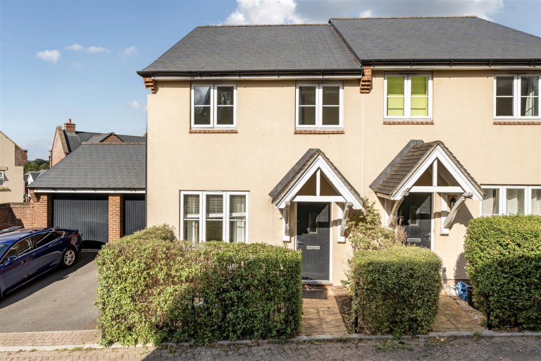 Images for Gregorys Crescent, Wellington