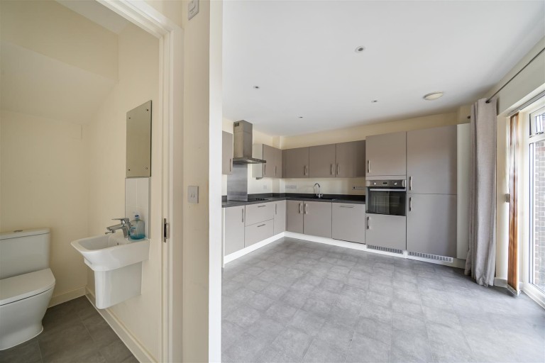 Images for Gregorys Crescent, Wellington