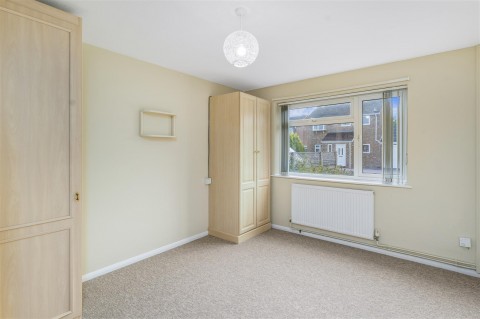 Click the photo for more details of Willow Road, Banbury
