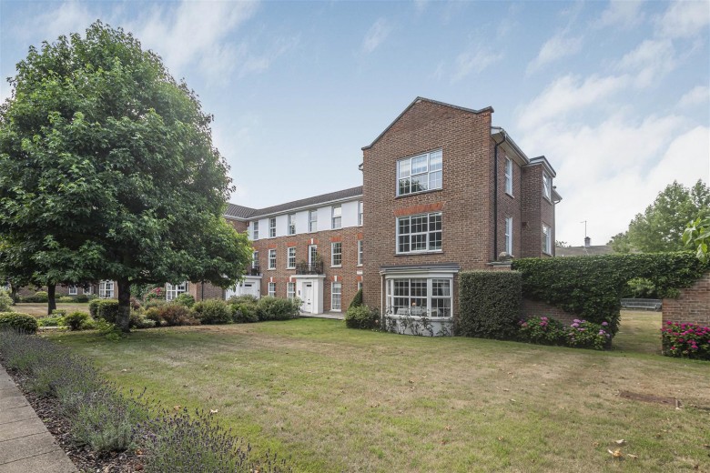 Click the photo for more details of Phyllis Court Drive, Henley-On-Thames