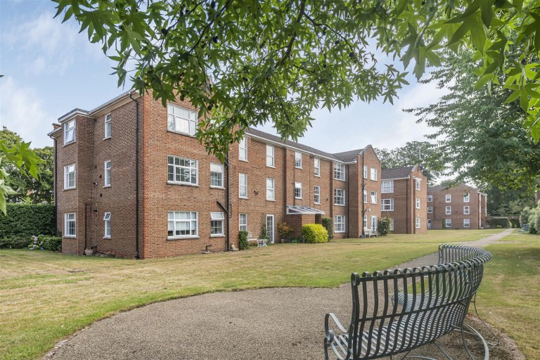 Images for Phyllis Court Drive, Henley-On-Thames