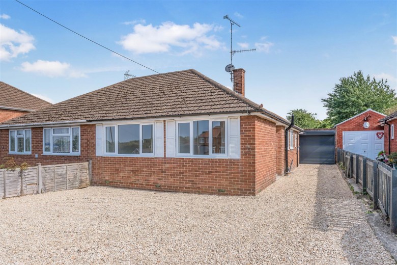 Click the photo for more details of Ruscote Avenue, Banbury