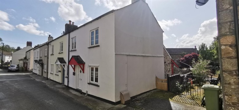 Click the photo for more details of Walkhampton, Yelverton