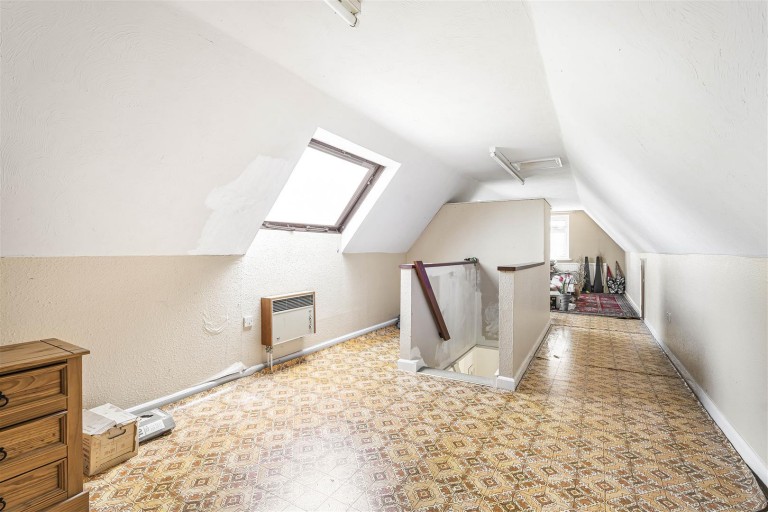 Images for St. Marys Court, Gayton, NN7