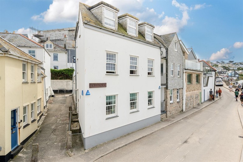 Click the photo for more details of The Meadow, St. Ives