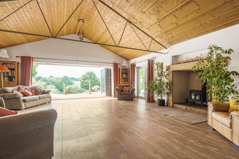 Click the photo for more details of Cuttle Mill Lane, Paulerspury, NN12