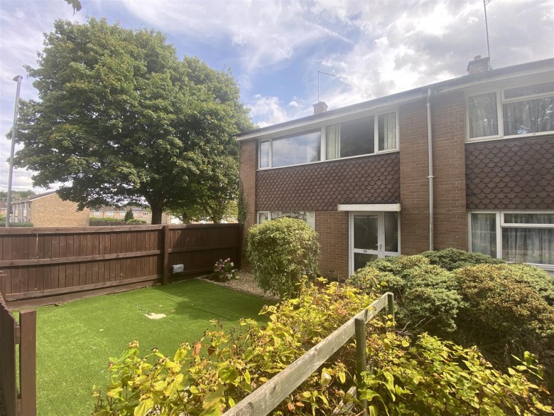 Click the photo for more details of Arundel Road, Yeovil