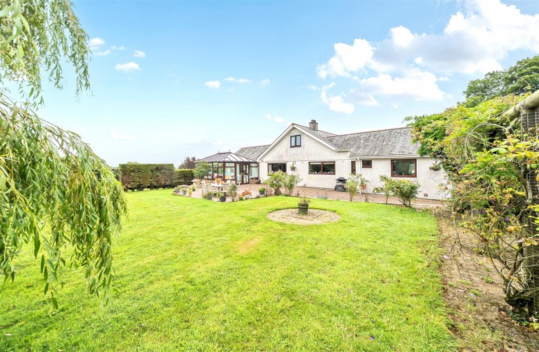 Click the photo for more details of Roche, St Austell