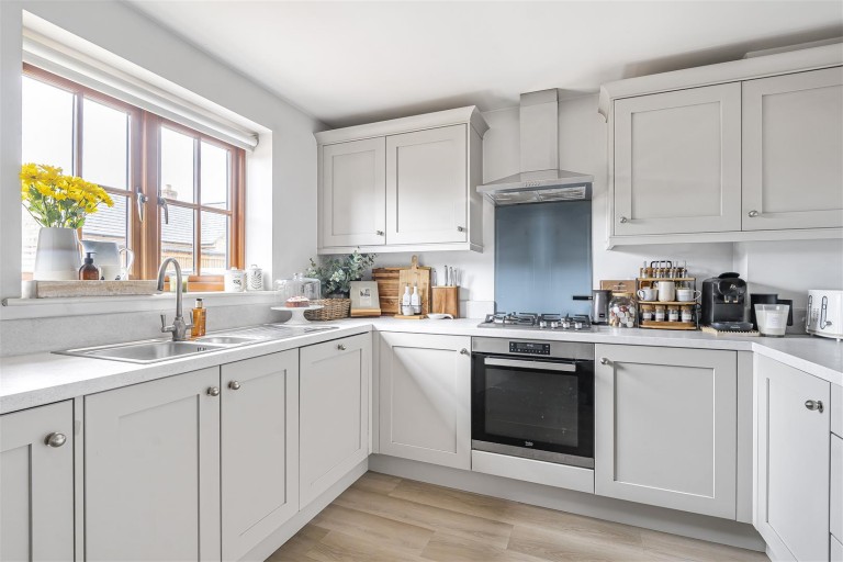 Images for Reindeer Court, Potterspury, NN12