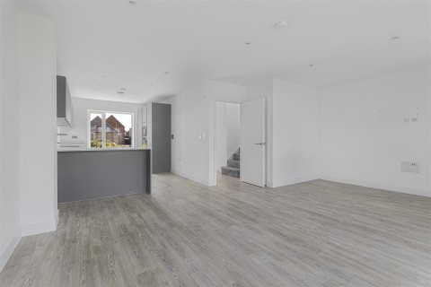 Click the photo for more details of The Avenue, Cambridge