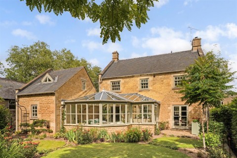 Click the photo for more details of Upper Oddington, Gloucestershire