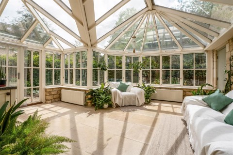 Click the photo for more details of Upper Oddington, Gloucestershire