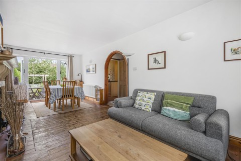 Click the photo for more details of Peppard Lane, Henley-On-Thames
