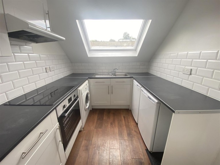 Images for Flat 1, Hendford House, Yeovil
