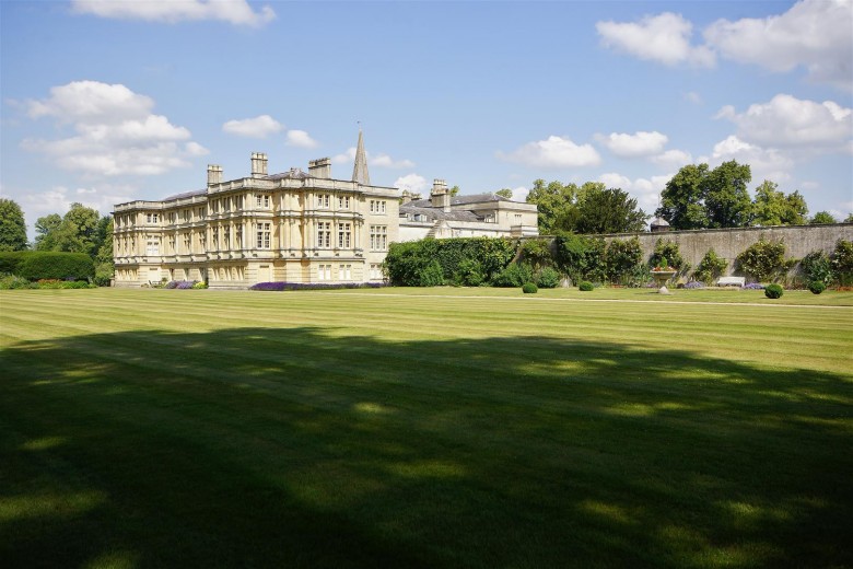 Click the photo for more details of Sherborne, Gloucestershire