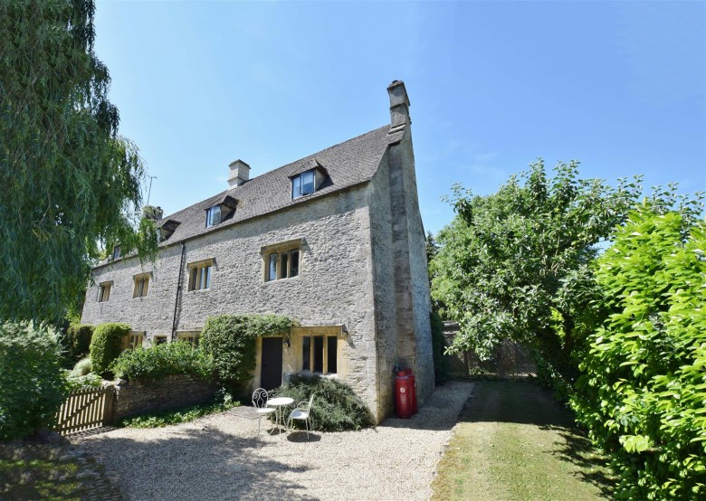 Click the photo for more details of Aldsworth, Gloucestershire