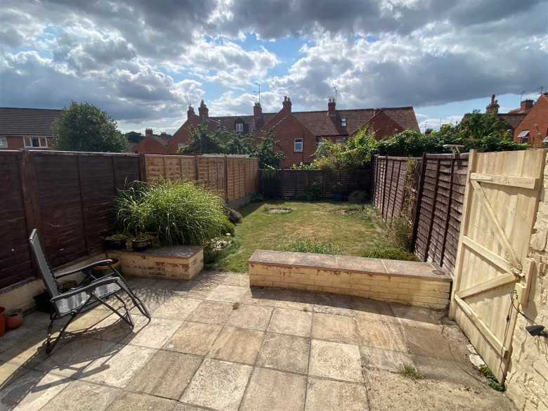 Click the photo for more details of Hendford Grove, Yeovil