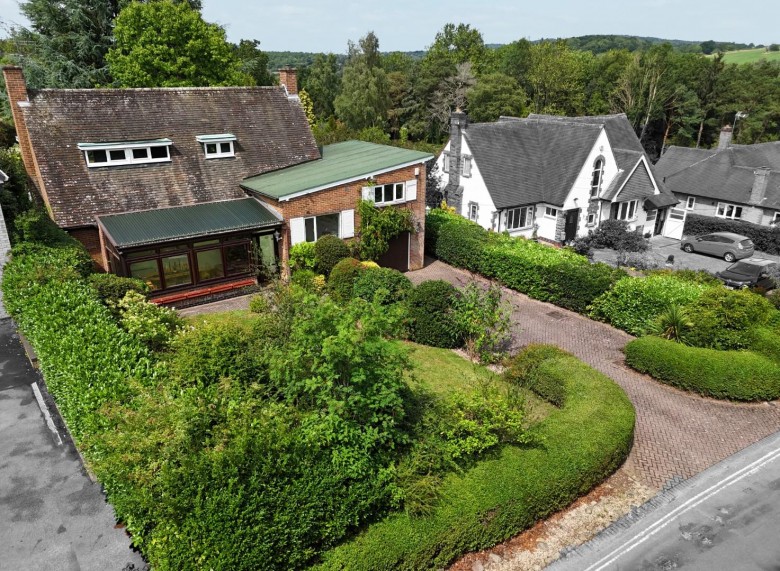 Click the photo for more details of Groby Lane, Newtown Linford, Leicestershire