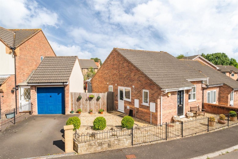 Click the photo for more details of Blind Lane Close, Bradpole, Bridport