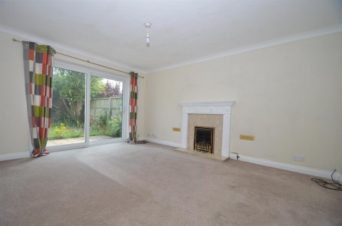 Click the photo for more details of Suffolk Close, Ely
