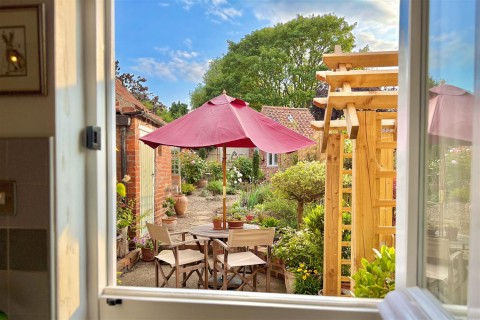 Click the photo for more details of The Green, Welbourn, Lincoln