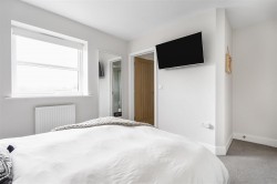 Images for Skylark Close, Swinford, LE17
