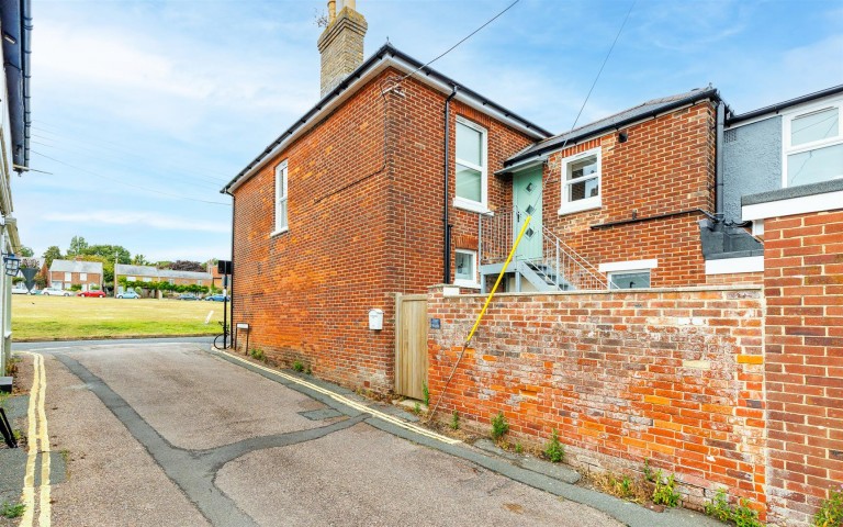 Images for Newlands, St. Helens, Ryde