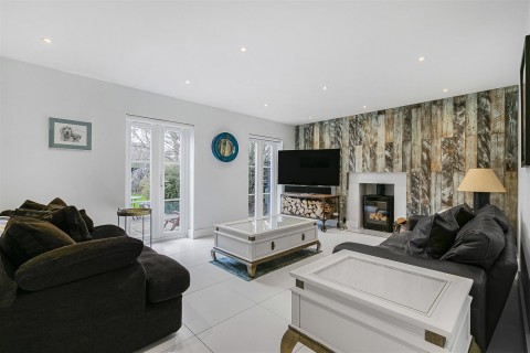 Click the photo for more details of Moat Lane, Melbourn, Royston