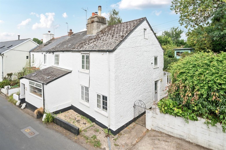 Click the photo for more details of Broadhempston, Totnes