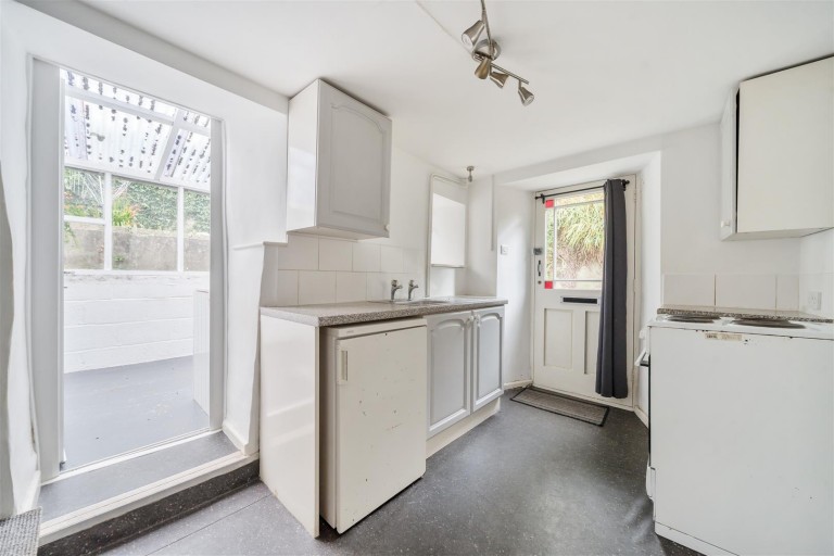 Images for Broadhempston, Totnes