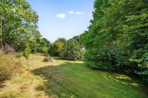 Click the photo for more details of Flat 4, 93 Hendford Hill, Yeovil