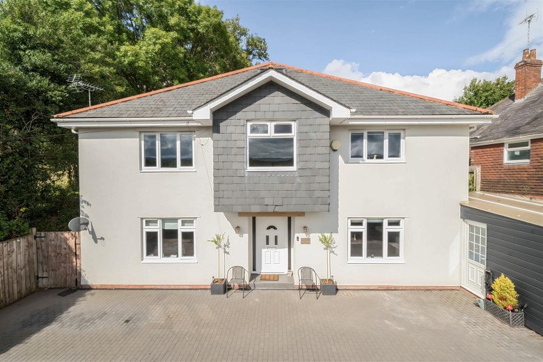 Click the photo for more details of Kennford, Exeter