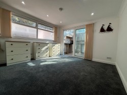 Images for School Green Road, Freshwater