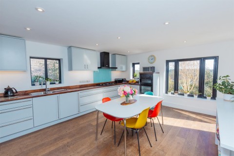 Click the photo for more details of Westleigh, Tiverton