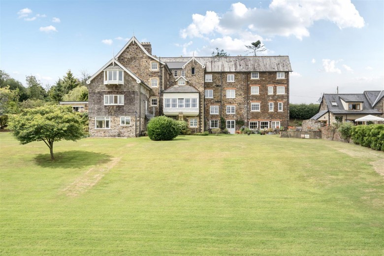 Click the photo for more details of Carnarvon Arms, Brushford, Dulverton