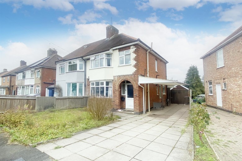 Click the photo for more details of Belmont Road, Rugby, CV22
