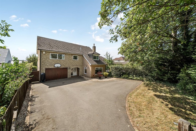 Click the photo for more details of Bradden Road, Greens Norton, NN12