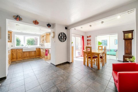 Click the photo for more details of Bradden Road, Greens Norton, NN12