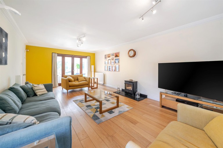 Images for Bradden Road, Greens Norton, NN12