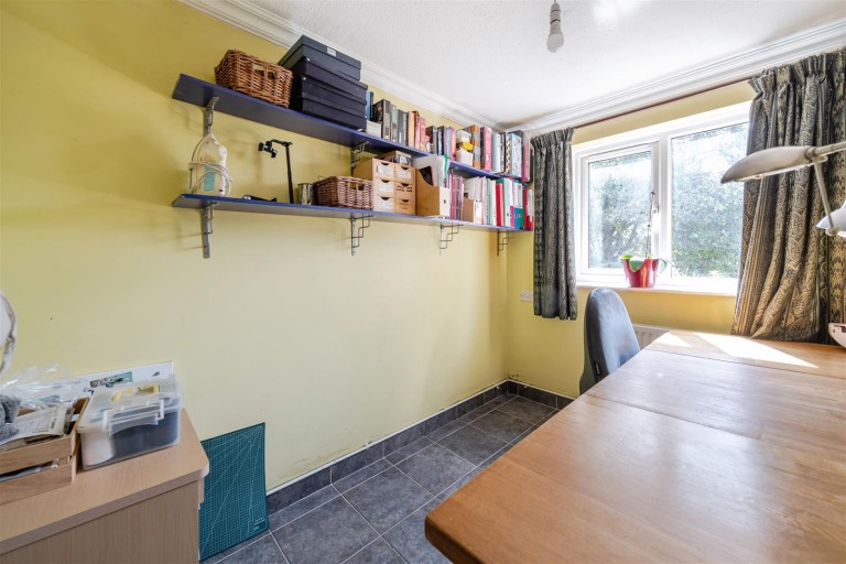 Images for Bradden Road, Greens Norton, NN12