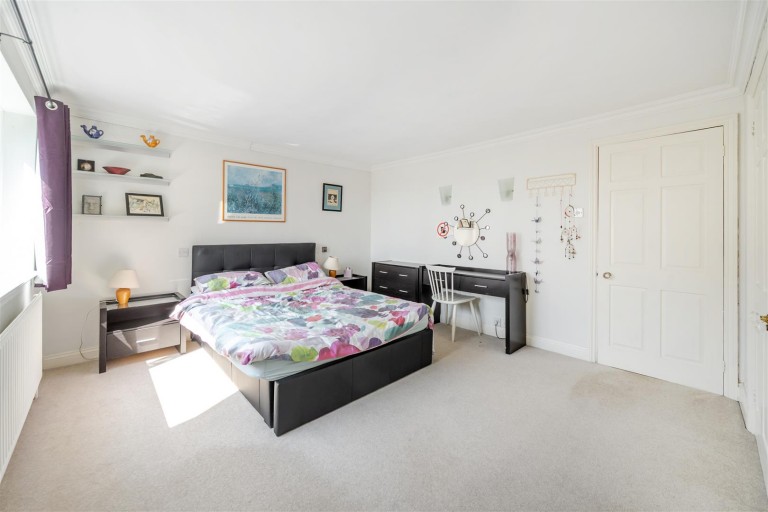Images for Bradden Road, Greens Norton, NN12