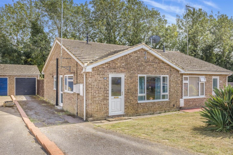 Click the photo for more details of Central Avenue, Woodford Halse