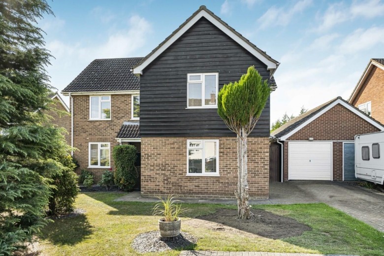 Click the photo for more details of Falklands Road, Haverhill