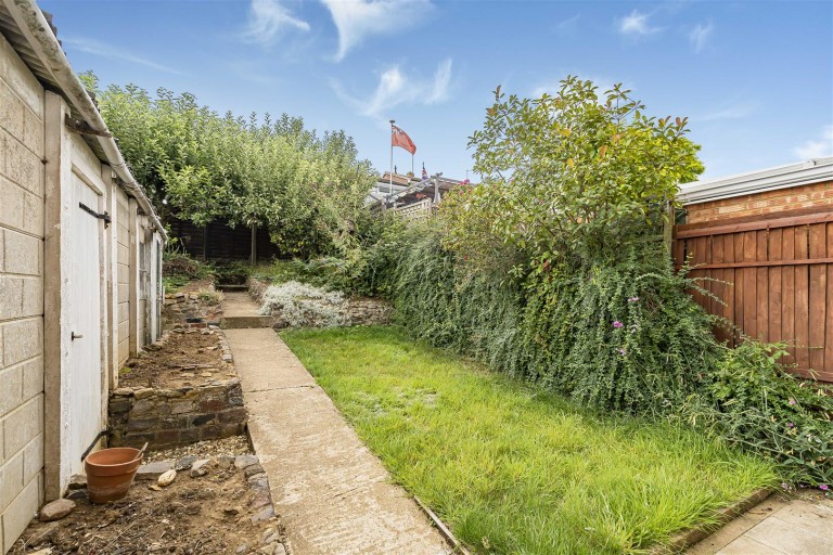 Images for The Willows, Daventry, NN11