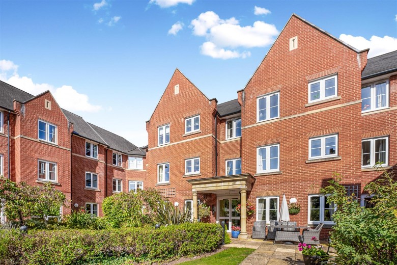 Click the photo for more details of Foxhall Court, School Lane, Banbury