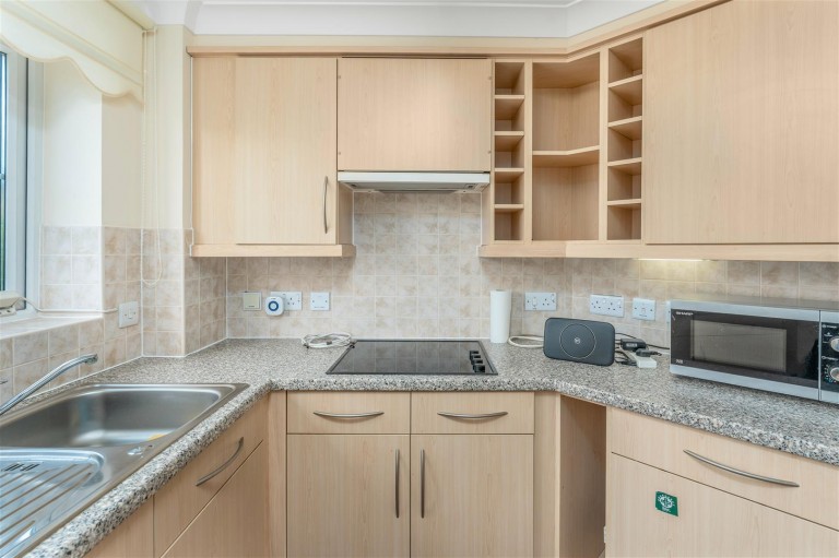 Images for Foxhall Court, School Lane, Banbury