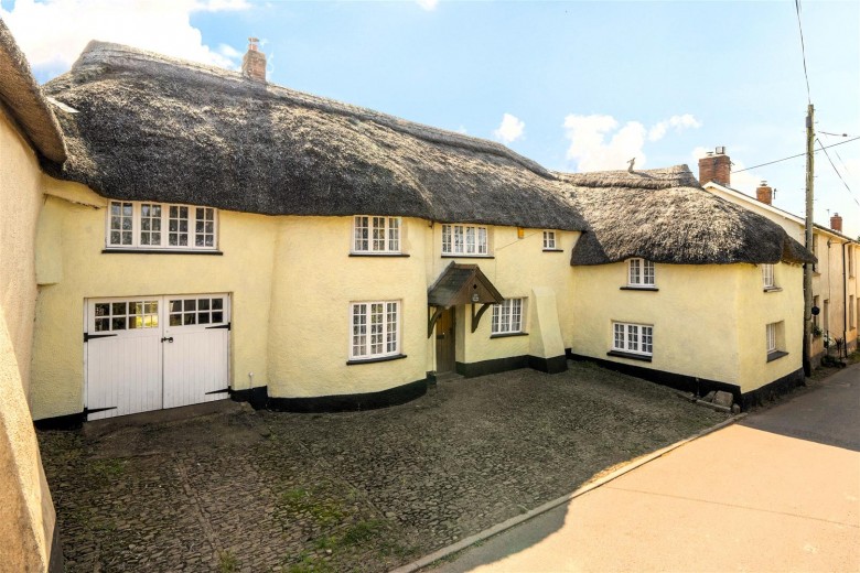 Click the photo for more details of New Buildings, Sandford, Crediton