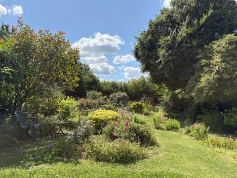 Click the photo for more details of New Buildings, Sandford, Crediton